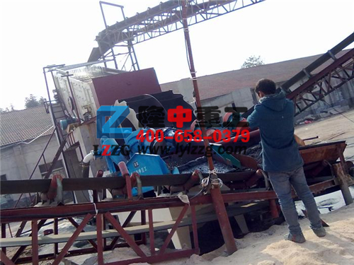 細(xì)沙回收機(jī)現(xiàn)場(chǎng) 細(xì)沙回收機(jī)現(xiàn)場(chǎng).jpg