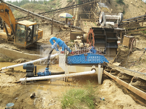 細(xì)砂提取機(jī)現(xiàn)場(chǎng) 細(xì)砂提取機(jī)現(xiàn)場(chǎng).gif